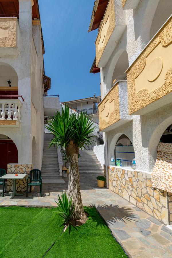 Bella Grecia Studios And Apartments By Hotelius Мораїтика Екстер'єр фото