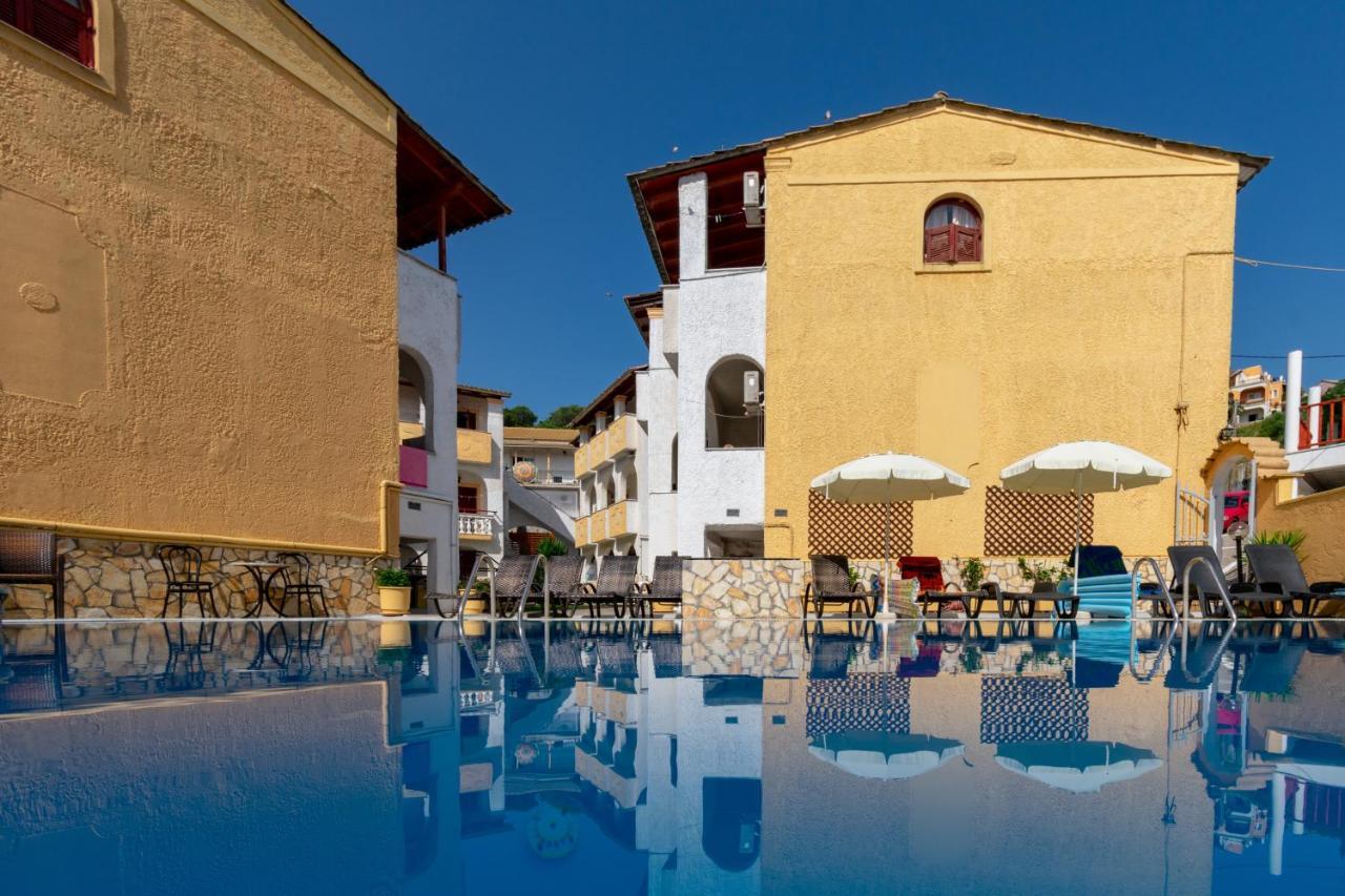 Bella Grecia Studios And Apartments By Hotelius Мораїтика Екстер'єр фото